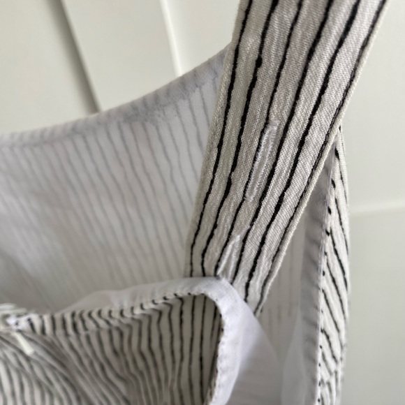 Wide-leg White Striped Jumpsuit - Picture 4 of 4